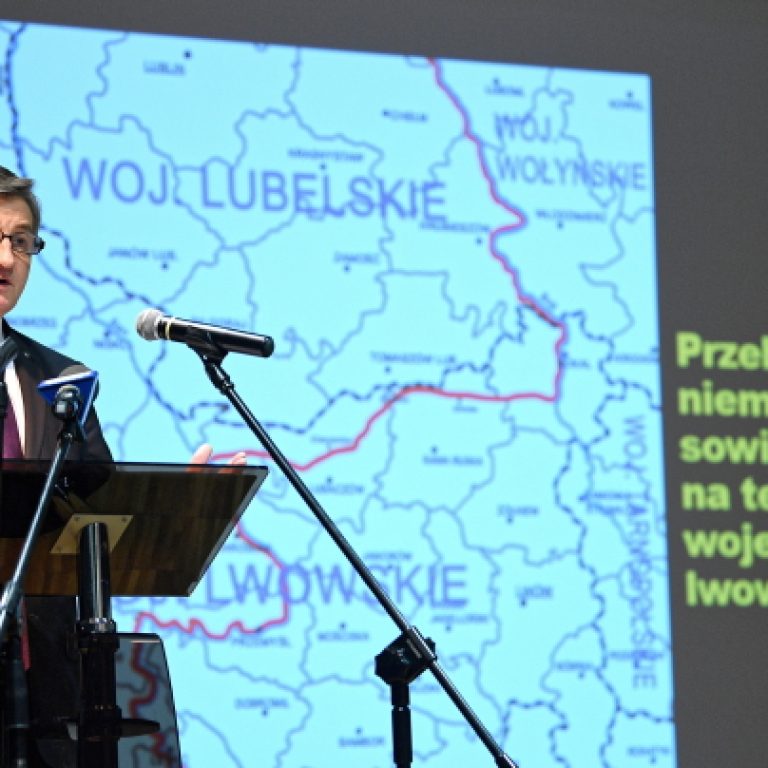 Przemyl, 27.01.2019. Marsza³ek Sejmu RP Marek Kuchciñski podczas konferencji pod has³em "Polacy na Wschodzie" w Muzeum Narodowym Ziemi Przemyskiej, 27 bm. (dd/cat) PAP/Darek Delmanowicz
