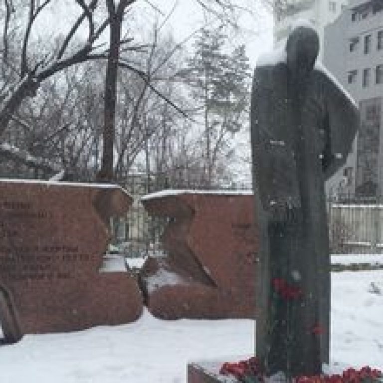 c251e0dd41e6cb9ee8265a72b74c5003